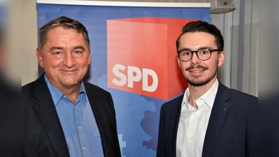 Die SPD-Kandidaten für die Wahlen 2023: Hubert Böck (li) und Dennis Behrendt. (Foto: SPD)