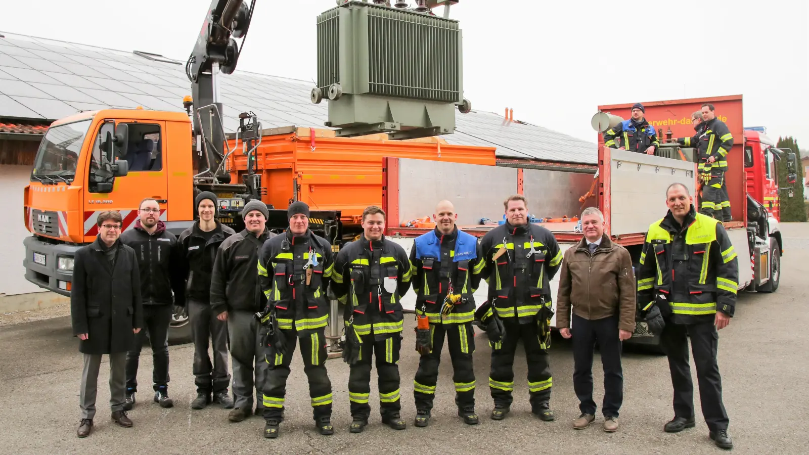 Stadtwerke und Feuerwehr schicken Trafos für Krankenhäuser in die Ukraine. (Foto: Stadt Dachau)
