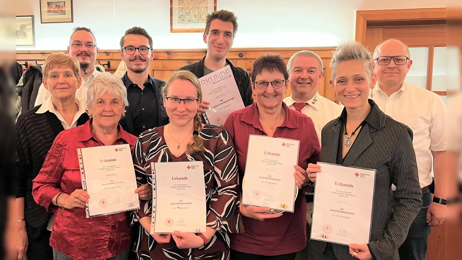 Großer Dank für unzählige Stunden im Ehrenamt. (Foto: BRK Dachau)