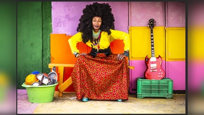 Fatoumata Diawara aus Mali, am 22. Juni beim Dachauer Musiksommer. (Foto: Stadt Dachau)