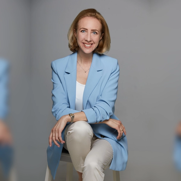 Bezirksrätin Stephanie Burgmaier beschließt den Tag um 16.45 Uhr mit dem Pop-up-Chor. (Foto: CSU)