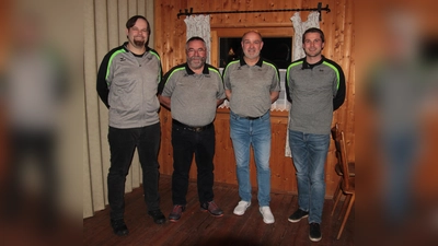 Der neue Vorstand des FC Plixenried-Langengern wurde kürzlich auf der Jahreshauptversammlung gewählt. (Foto: georgwohllebenfotografie)