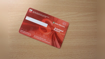Das Deutschlandticket bietet Vorteile in vielerlei Hinsicht. Diese sollen mit ihm erhalten bleiben. Das „Bündnis Sozialverträgliche Mobilitätswende in Bayern” fordert daher die Politik zum Handeln auf. (Foto: mha)