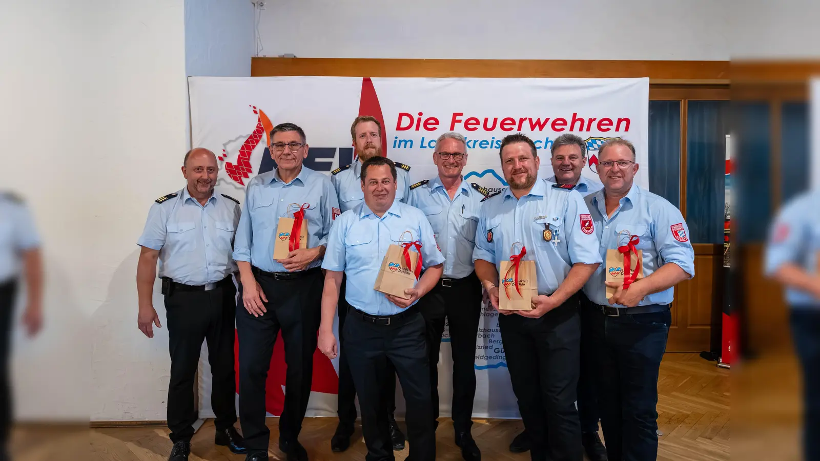 Einige Kameradinnen und Kameraden wurden für ihre besonderen Verdienste ausgezeichnet. (Foto: Kreisbrandinspektion)