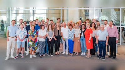 Die Besuchergruppe aus dem Wahlkreis bei der CSU-Abgeordneten Katrin Staffler im Bundestag.<br> (Foto: Bundesregierung / StadtLandMensch-Fotografie)
