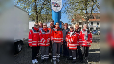 Neun ehrenamtliche Mitglieder der Bereitschaft Dachau und des Fachdienstes Betreuung beteiligten sich an der Aktion „Saubere Stadt”. (Foto: BRK - Kreisverband Dachau)