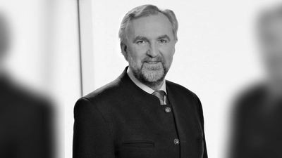Peter Bürgel starb am 8. Juli.Er war zwölf Jahre lang Oberbürgermeister. (Foto: Stadt)