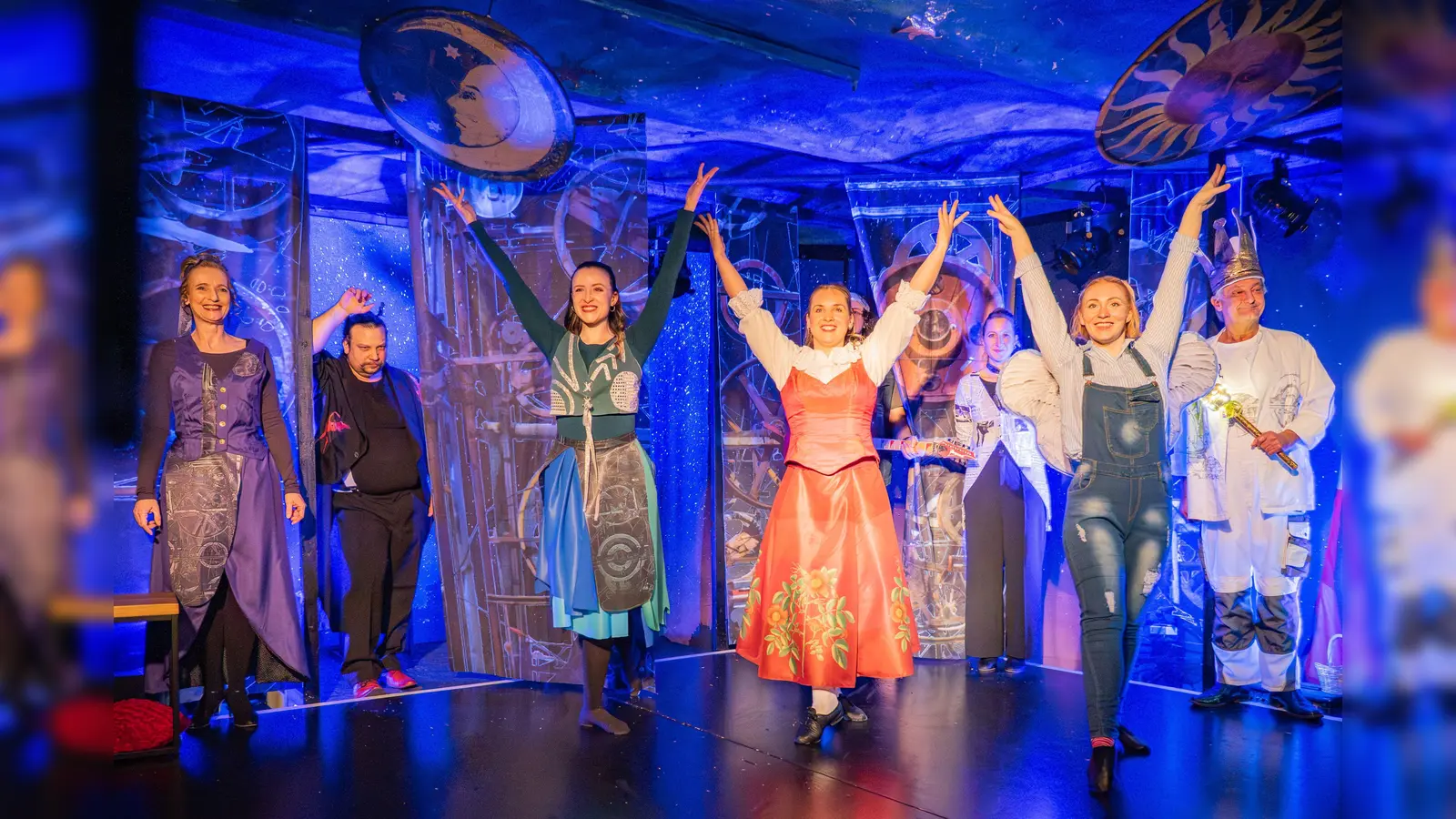 Die Operette „Orpheus in der Unterwelt“ mit der mitreißenden Musik von Jacques Offenbach hatte am vergangenen Silvester Premiere und wird seitdem vor einem stets begeisterten Publikum und ausverkauftem Haus gespielt.  (Foto: Hoftheater)