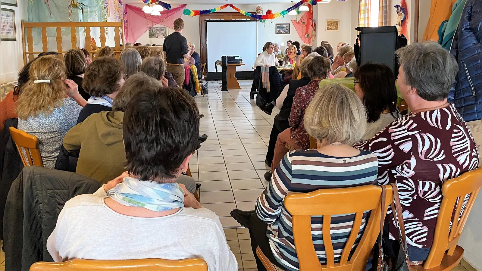 In Kollbach trafen sich die Landfrauen zum Faschings-Frühstück.  (Foto: BVB)