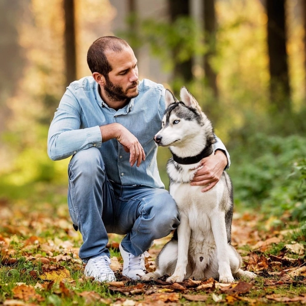 Benedikt Scheppan mit Ceo (Foto: Jacqueline Schleicher)
