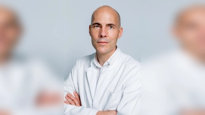 Prof. Dr. Holger Poppert hat die chefärztliche Leitung der Neurologie am Helios Amper-Klinikum Dachau und die strategische Steuerung der neuromedizinischen Versorgung im Helios Cluster Oberbayern übernommen. (Foto: Helios/Steffen Leiprecht)