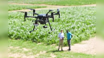 Drohnen liefern hochauflösende Aufnahmen von den Feldern. (Foto: Tobias Hase)
