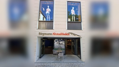 Elegant und einladend: der Eingangsbereich vom Birgmann Altstadtladen. (Foto: jj)